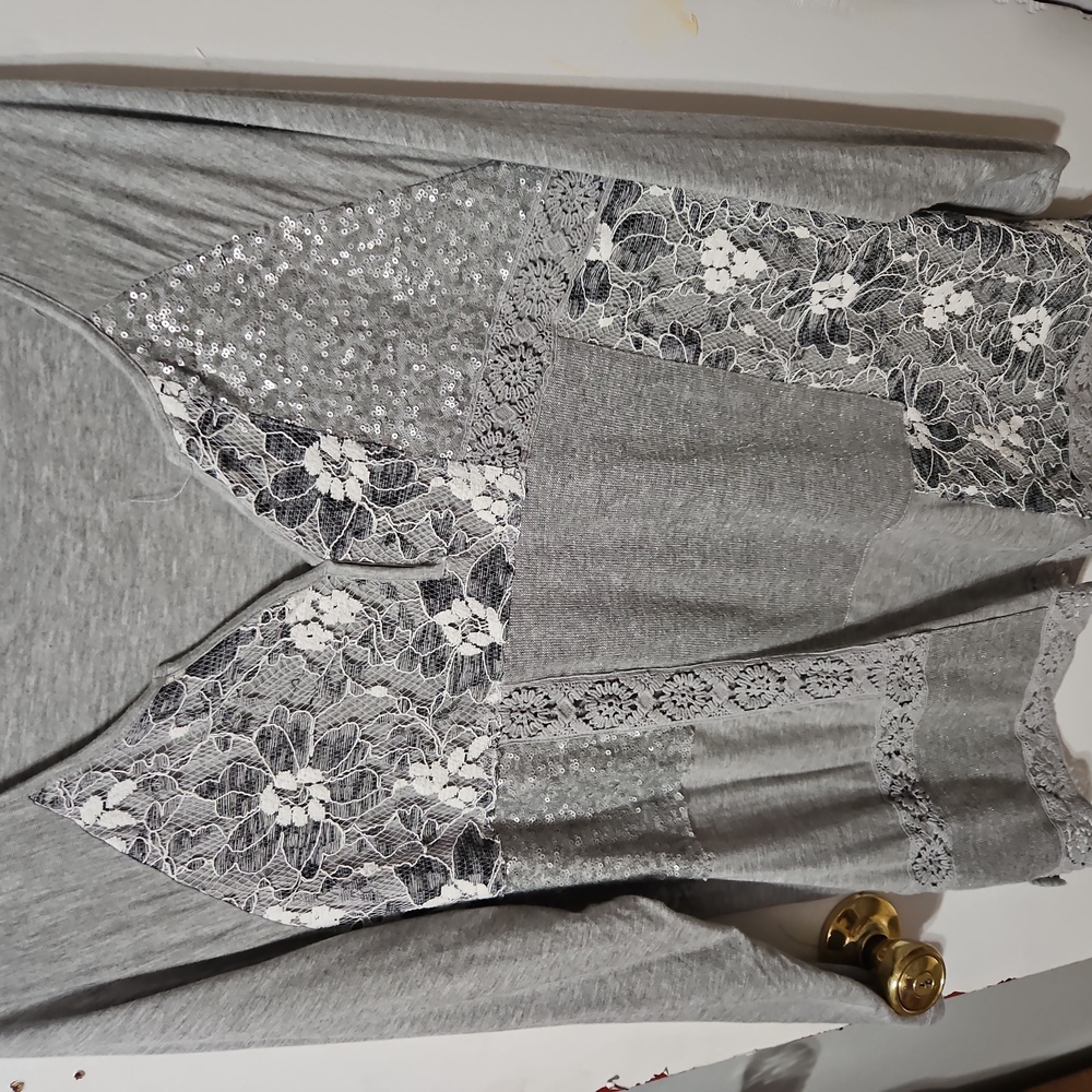 Cj banks 1X gray long sleeve shirt